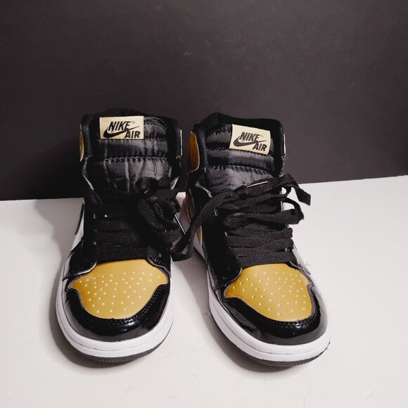 Women Nike Air Jordan 1 High Top Reto Size 5.5 OG NRG 'Gold Top 3' - Picture 2 of 14